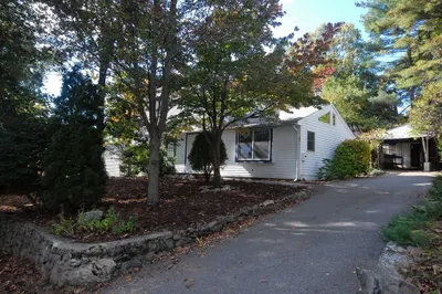 42 Woodside Lane
