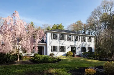 87 Olde Knoll Rd 1