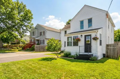 191 Laconia St 1