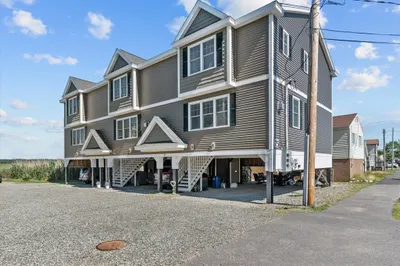 75 North End Blvd #1 1
