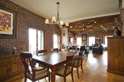 28 Atlantic Ave #413