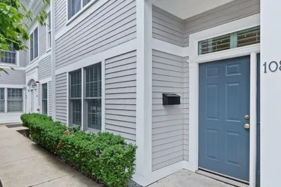 108 Harvard St #1