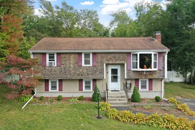 7 N Lakeview Rd 1