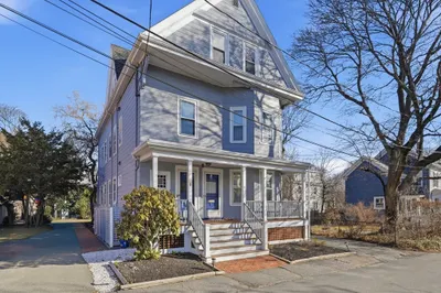 4-6 Spruce Avenue #3 1