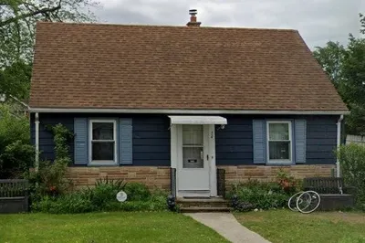 54 Seymour Ave