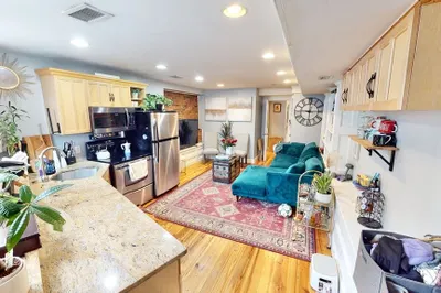 19 Emerson St #1