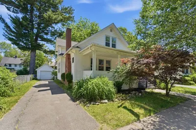 47 Thorndyke St