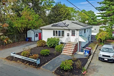 38 Oakwood Ave