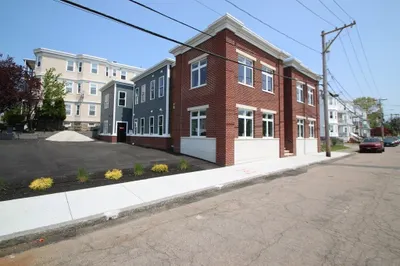 92-102 Sagamore St