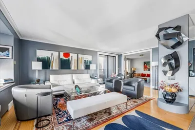 65 East India Row #26F 1