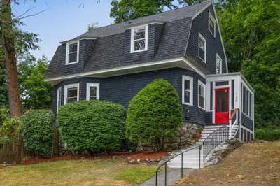 120 Youle St 1