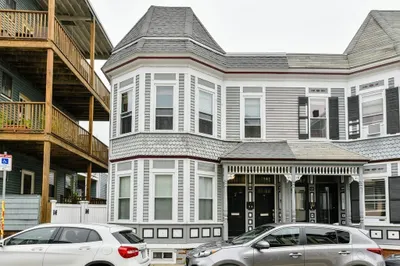 2 Monks St #1