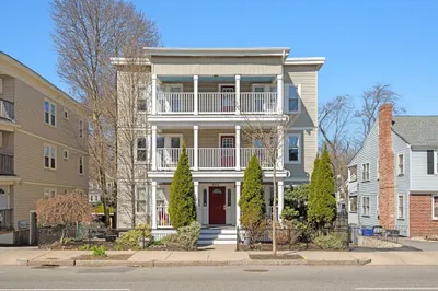 699 Hyde Park Ave #3