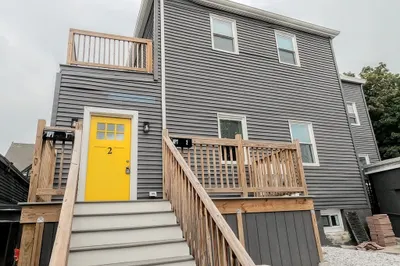 2 Sunnyside St #1 1