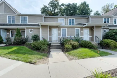 61 Abbey Memorial Dr #170 1