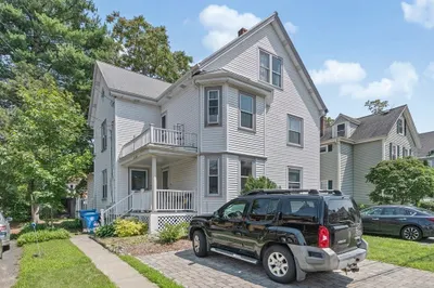 63-65 Lawrence St #63