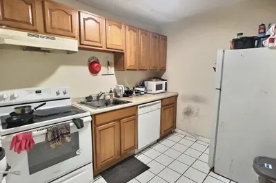 1027 Commonwealth Ave #21