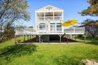 13 Exeter Way 1