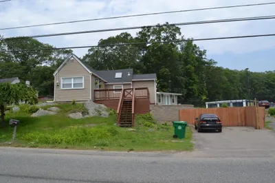 23 Nickerson Rd 1