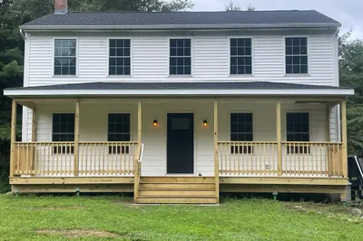 101 Sawyer St 1