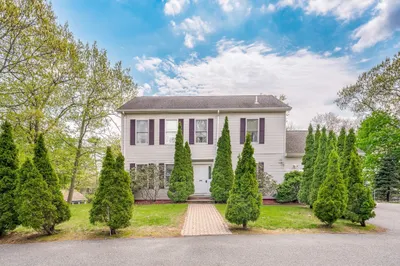 19 Pinehurst Ave 1