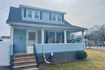 15 Wason St 1