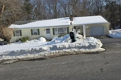 46 Westwood Dr