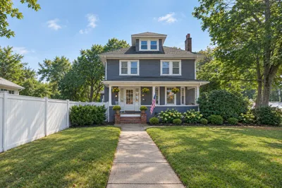 580 Highland Avenue 1