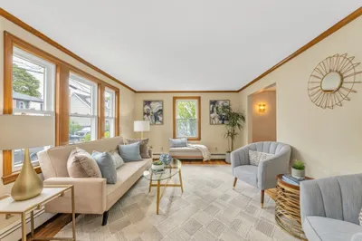 20 Paragon Rd 1