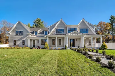 8 Crestview Road 1