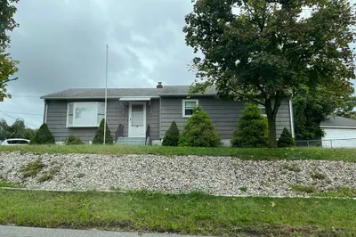 102 Motyka St
