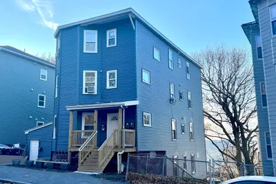 81 Merrifield St