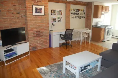 9 Hanover Avenue #2