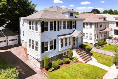 60 Clewley Road