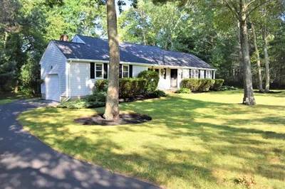 8 Jaye St