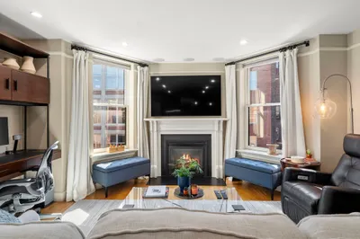 294 Newbury Street #3B 1