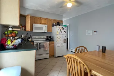 61 South St #1