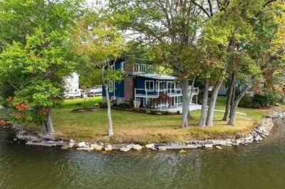 37 Lawrence Rd