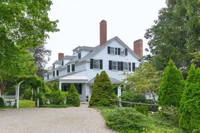 135 Bridge Street 1