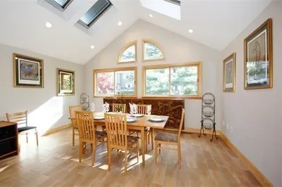22 Westlund Rd 1