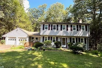 14 Pebble Ridge Road 1