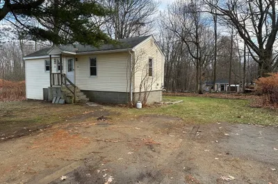 57c Maple Ave