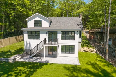 39 Lakeview Dr