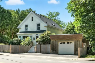 512 Elliott St 1