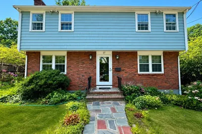 27 Maplewood Ave