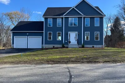 39 Bowen St 1