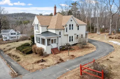 49 Lincoln Ave 1
