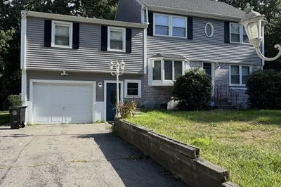 30 Lloyd Ave 1