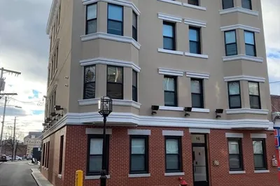 21 Fifth St #18 1