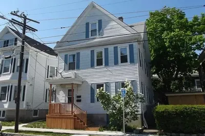 107 Robeson St 1
